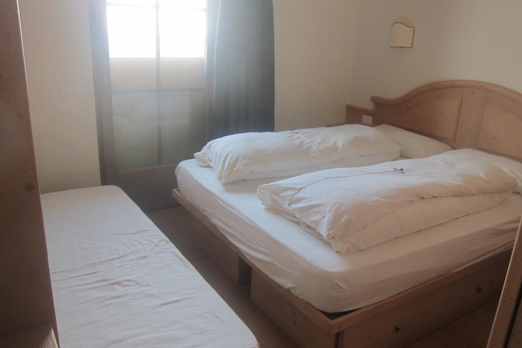 Chalet Rin Da Pemont Livigno Zimmer foto