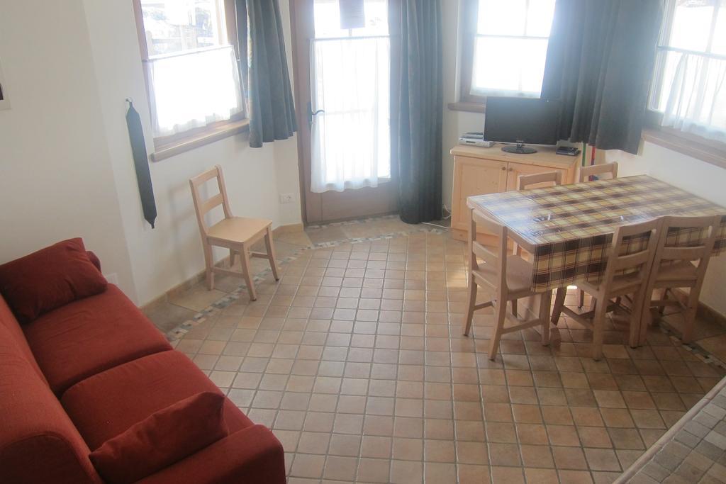 Chalet Rin Da Pemont Livigno Zimmer foto